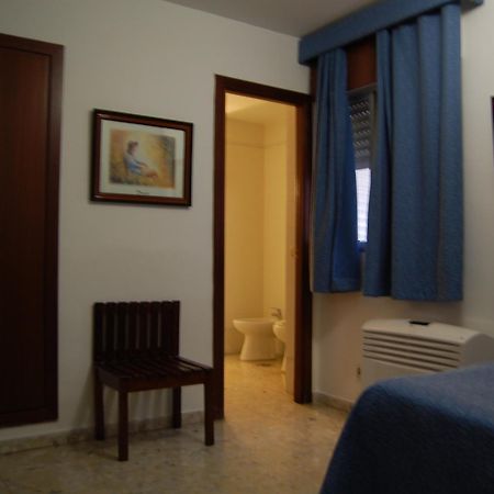 Hotel Marina Victoria Algeciras Bagian luar foto