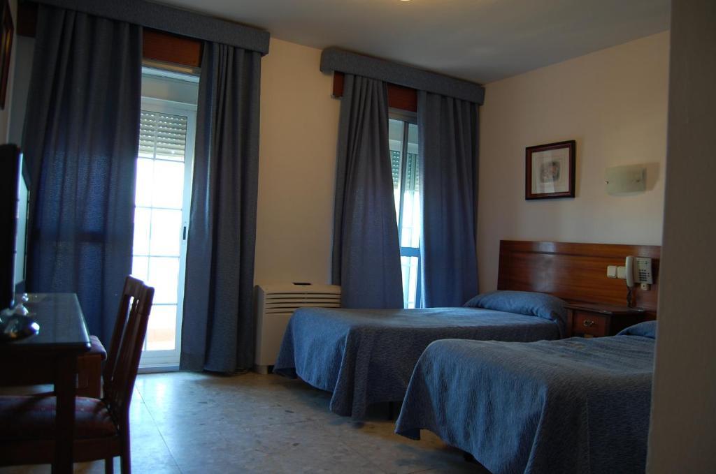 Hotel Marina Victoria Algeciras Ruang foto