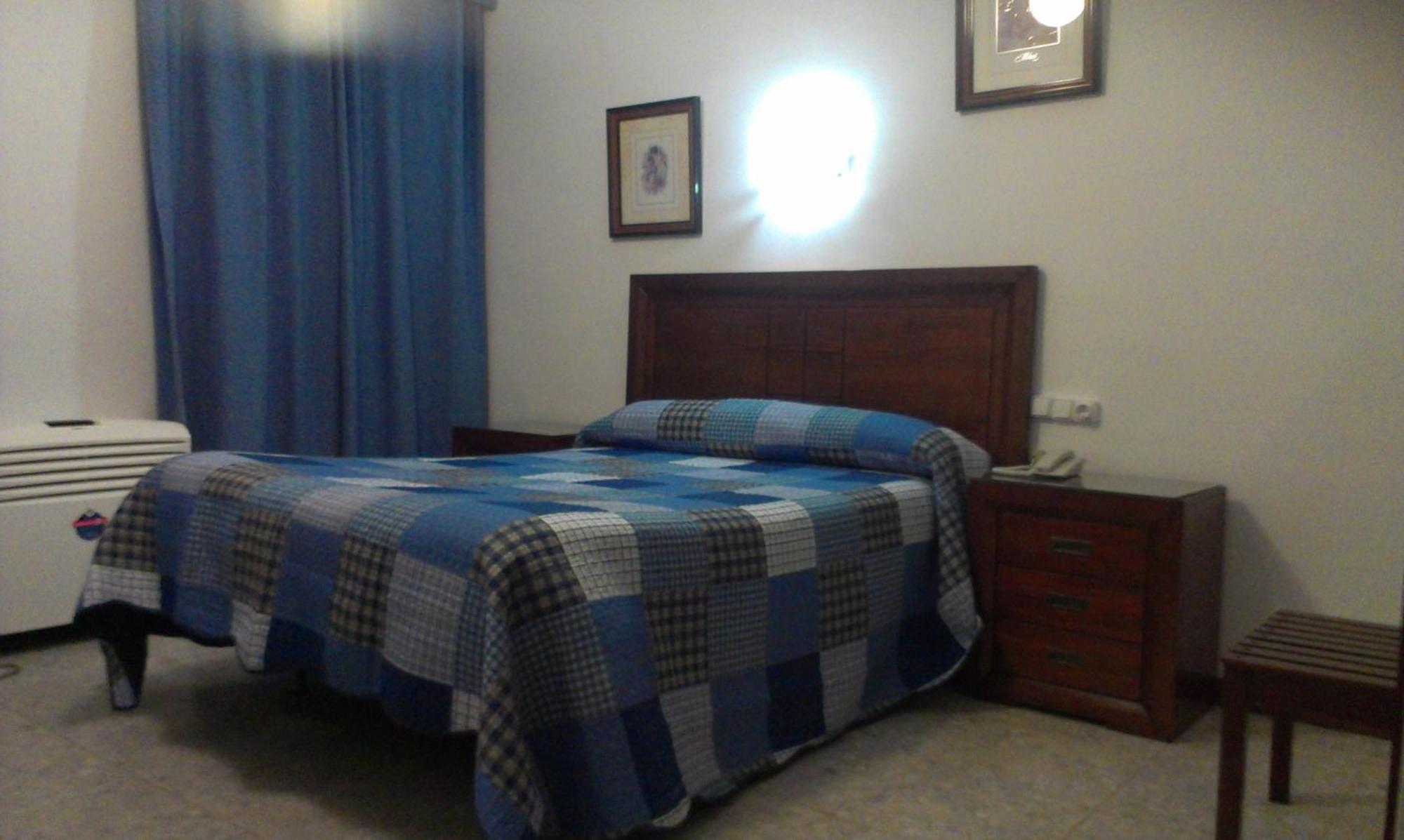Hotel Marina Victoria Algeciras Bagian luar foto