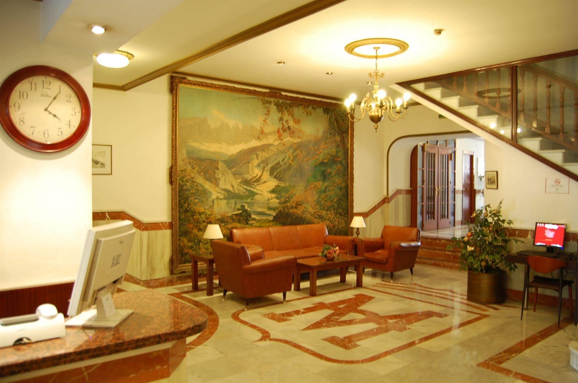 Hotel Marina Victoria Algeciras Bagian luar foto